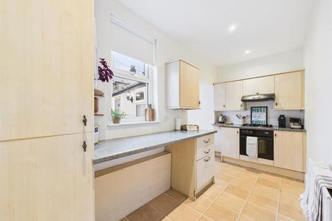 4 bedroom end of terrace house for sale, Lovaine Place West, North Shields