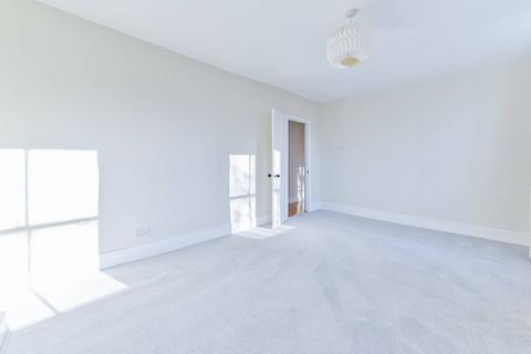 2 bedroom flat for sale, Elmore Street, East Canonbury, London, N1