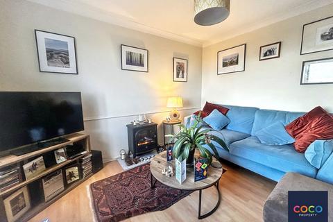 3 bedroom property to rent, Amelia Close, Portland DT5
