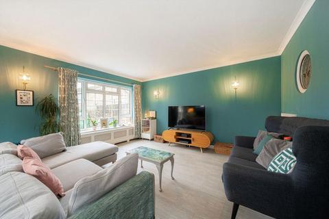 undefined, Daneswood Close, Weybridge KT13
