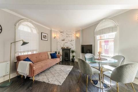 undefined, Commercial Street, Spitalfields, London, E1