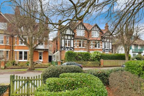 2 bedroom flat for sale, Grimston Gardens, Folkestone