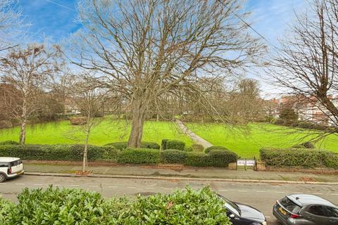 2 bedroom flat for sale, Grimston Gardens, Folkestone