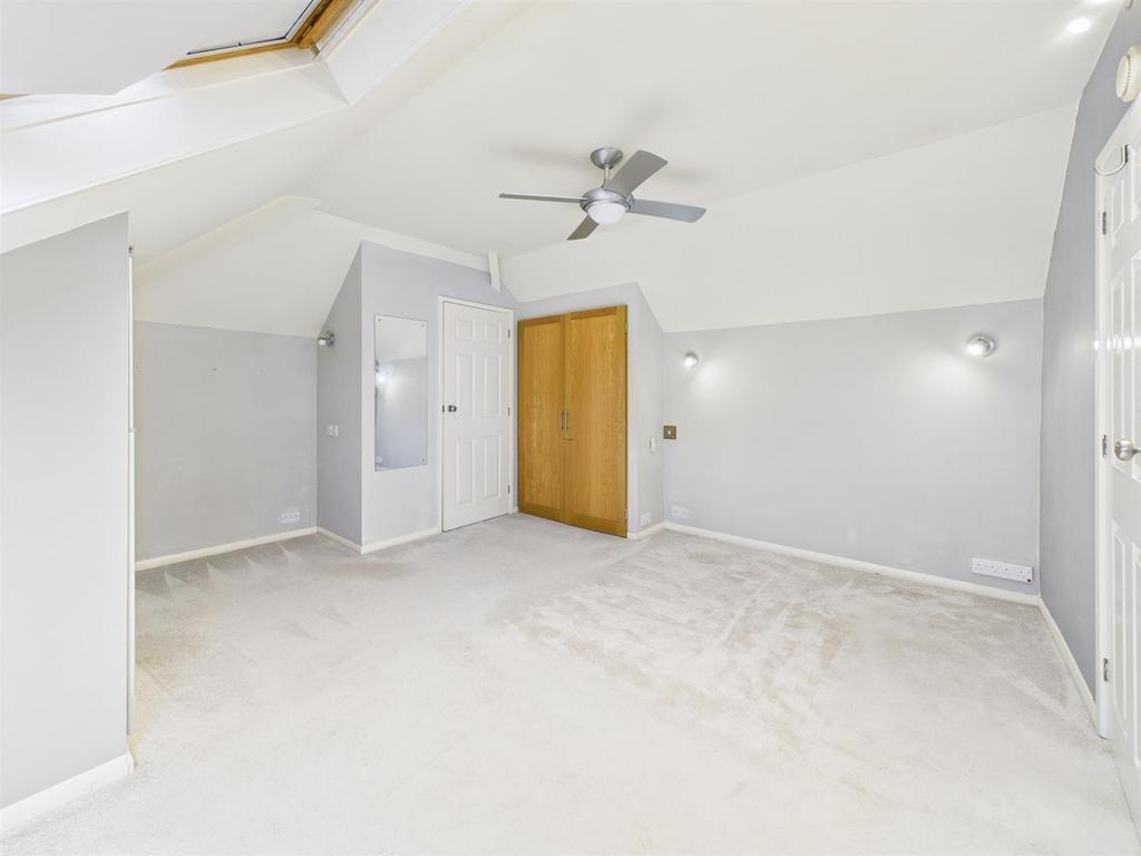 Bedroom: