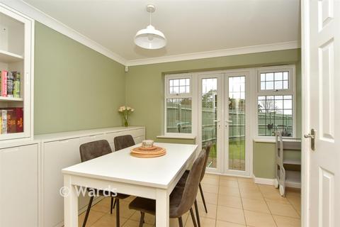 3 bedroom semi-detached house for sale, Dale Road, Rochester ME1