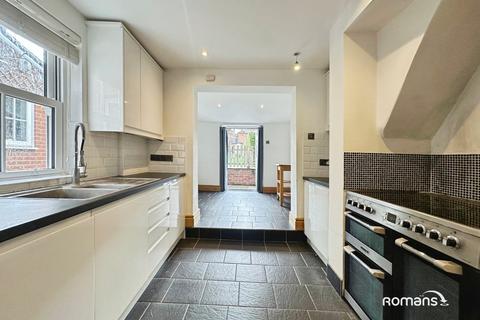 3 bedroom terraced house for sale, Southern Road, Basingstoke, Hampshire