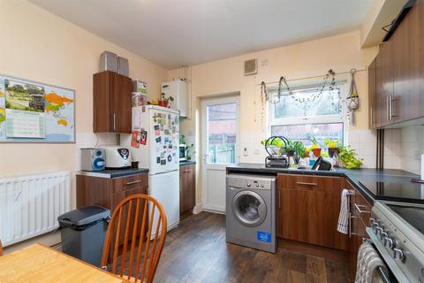 undefined, Manor Avenue, Nottingham, Nottinghamshire, NG2