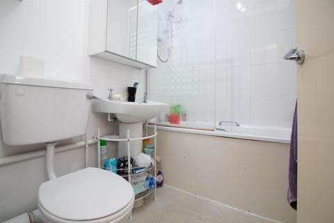 undefined, Manor Avenue, Nottingham, Nottinghamshire, NG2