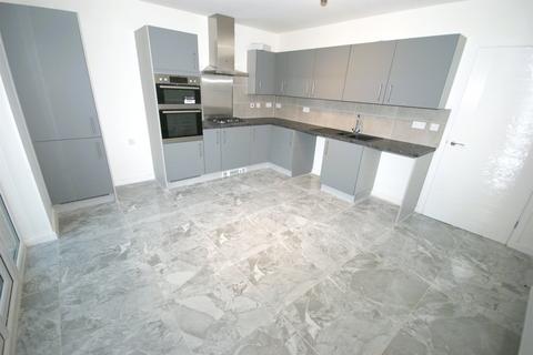 3 bedroom townhouse to rent, Balwen Road, Rugby, CV23