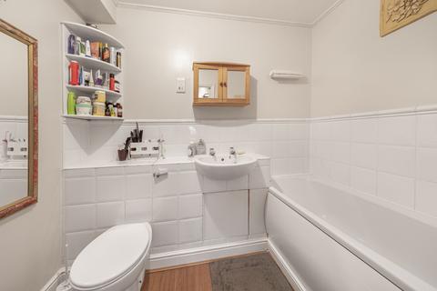 2 bedroom flat for sale, Elizabeth Fry Place, Woolwich, SE18
