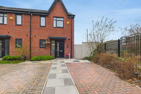 2 bedroom semi-detached house for sale, Pear View, Audenshaw, Manchester, M34 5ZW