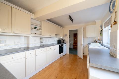 3 bedroom semi-detached house for sale, Parlour Close, Histon, CB24