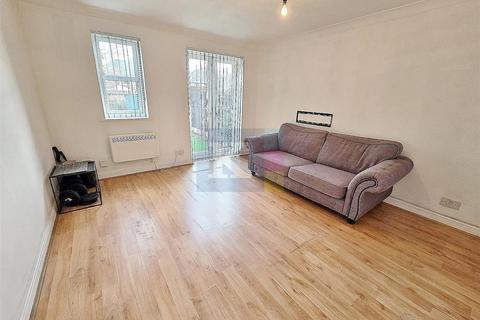 2 bedroom apartment for sale, Homefield Close, Hayes