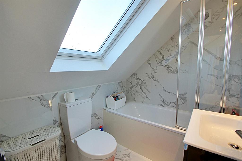 Ensuite.jpg