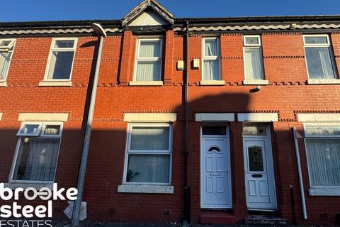 3 bedroom terraced house to rent, Mackenzie Road, Salford