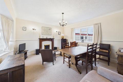 3 bedroom semi-detached house for sale, Marton Gate, Bridlington