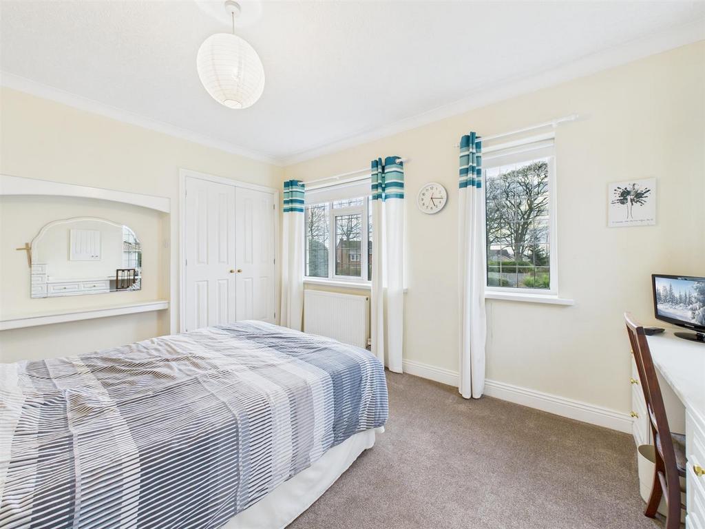 Bedroom: