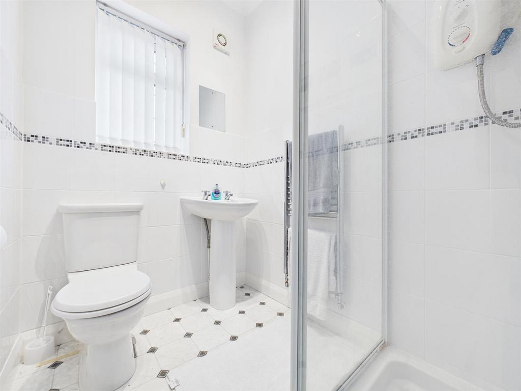 Shower room: