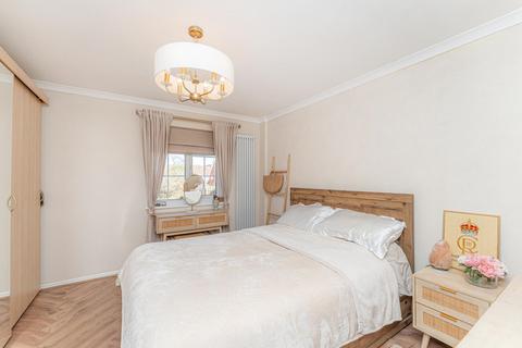 1 bedroom end of terrace house for sale, Shepley Mews, Enfield