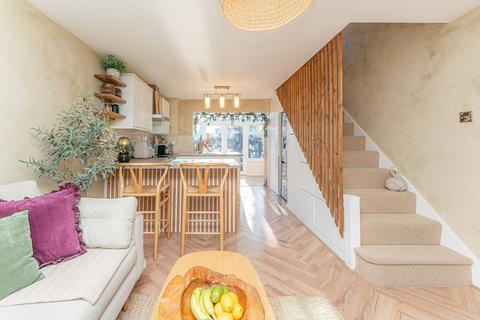 1 bedroom end of terrace house for sale, Shepley Mews, Enfield