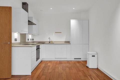 2 bedroom flat to rent, Crondall Street, Shoreditch, N1