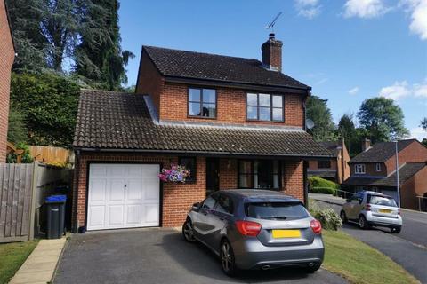 undefined, Oakwood Grove, Salisbury SP5