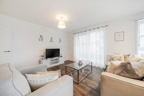 2 bedroom flat for sale - Eastern Avenue, Western Cross, Ebbsfleet Valley, DA10