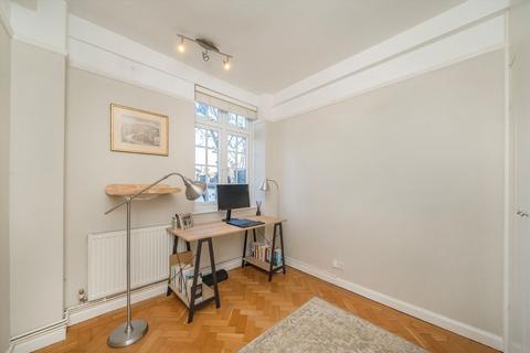 2 bedroom flat for sale, Macaulay Court, London SW4