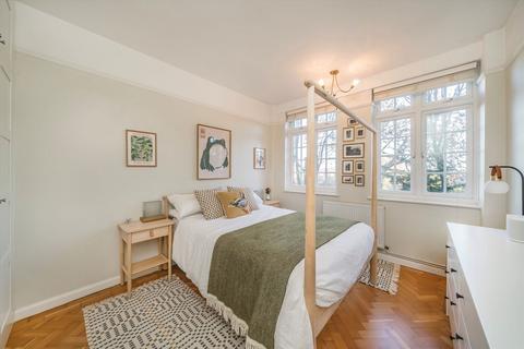 2 bedroom flat for sale, Macaulay Court, London SW4