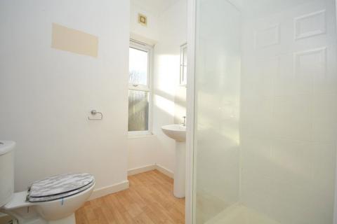 1 bedroom flat to rent, Osborne Road, Broadstairs, Kent, CT10 2AE