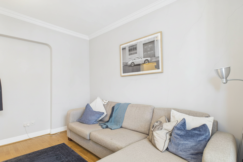 undefined, Balham Grove, London