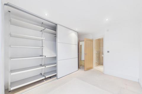 2 bedroom apartment to rent, Roke Road, Kenley