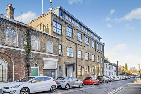1 bedroom flat for sale, 65 Woodrow, London SE18