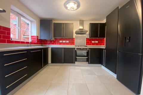 3 bedroom terraced house to rent, Sam Harrison Way, Duston, NN5 6UN