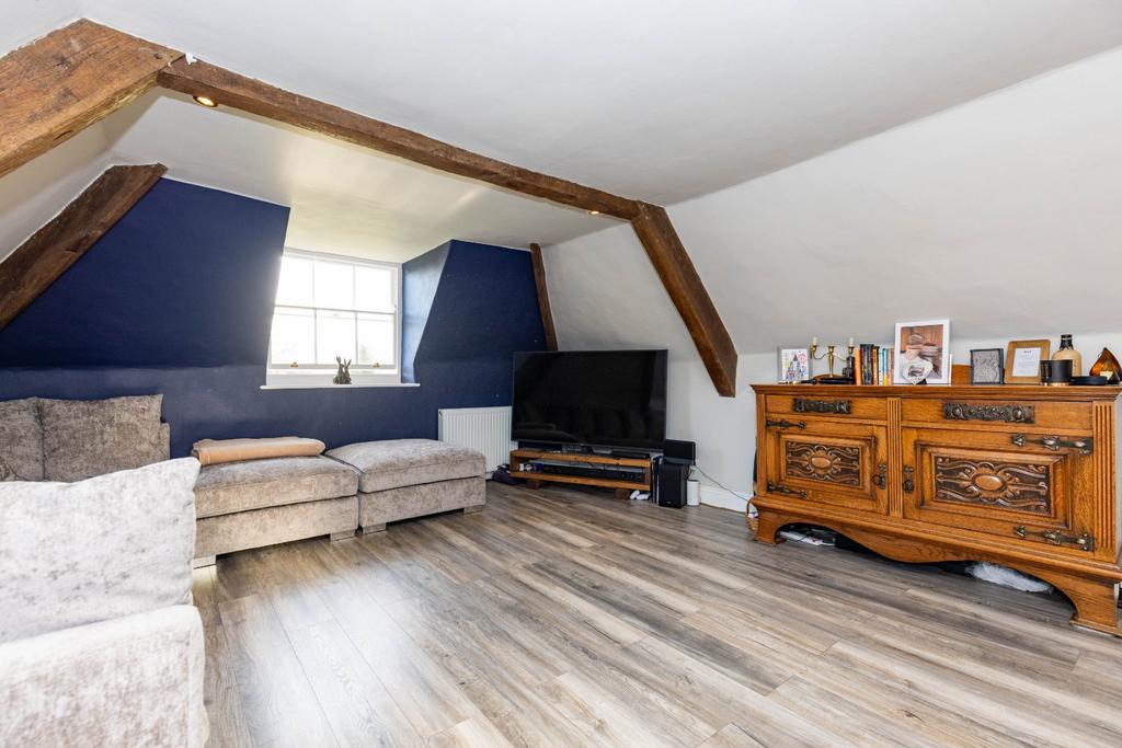 Kitchen/Living Area