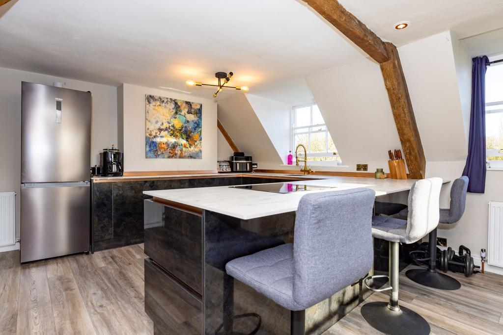 Kitchen/Living Area