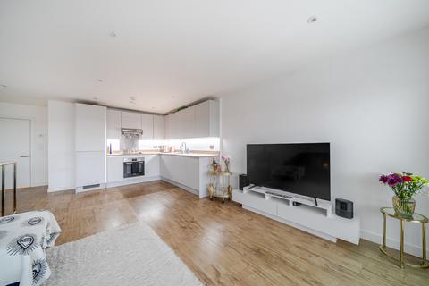 2 bedroom apartment for sale, Palmer Court, 5 Pitcher Lane, Ashford, TW15
