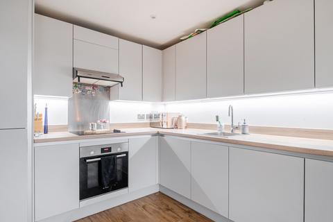 2 bedroom apartment for sale, Palmer Court, 5 Pitcher Lane, Ashford, TW15