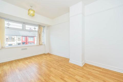 3 bedroom end of terrace house to rent, Brookland Road East, Merseyside L13
