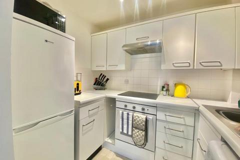 1 bedroom flat for sale, Imperial Court,  Henley,  RG9