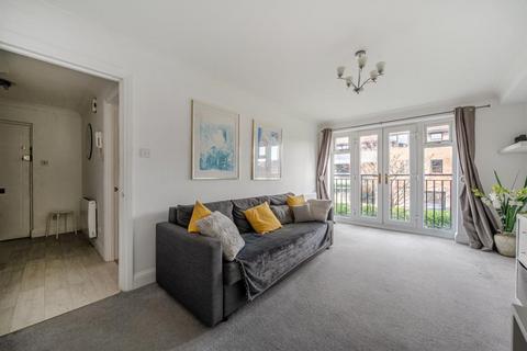 1 bedroom flat for sale, Station Road,  Henley,  RG9