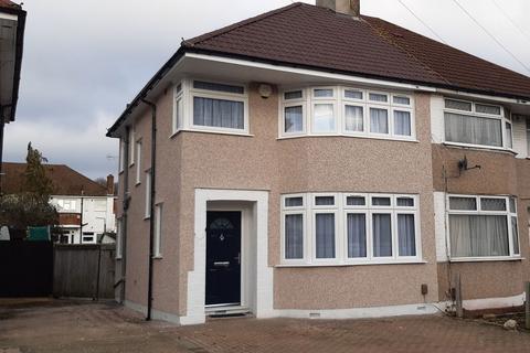 3 bedroom semi-detached house to rent, Hermitage Way, Stanmore, HA7