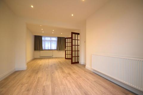 3 bedroom semi-detached house to rent, Hermitage Way, Stanmore, HA7