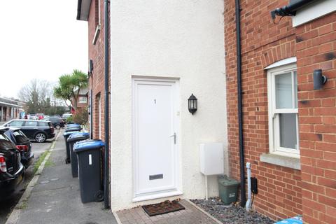 1 bedroom ground floor flat to rent, Station Approach West, 9 Station Cottages Station Approach West, BN6