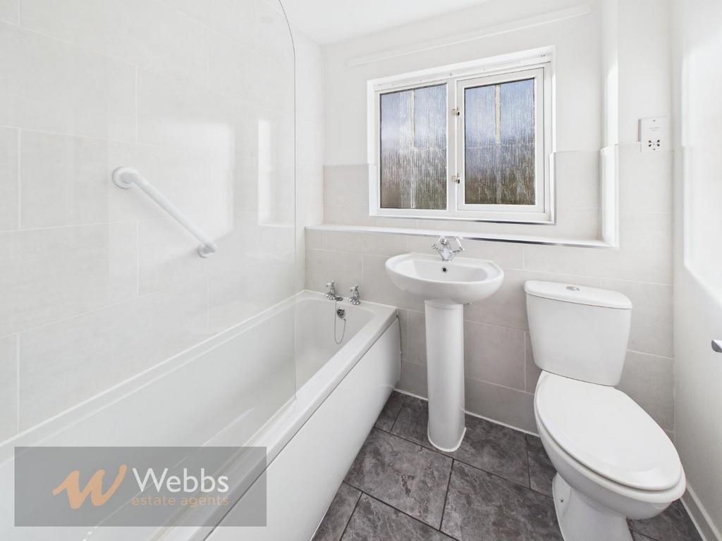 CAM05244 G0-PR0201-STILL008.jpg