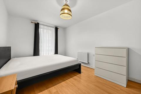 2 bedroom flat to rent, Norman Road, Greenwich, London
