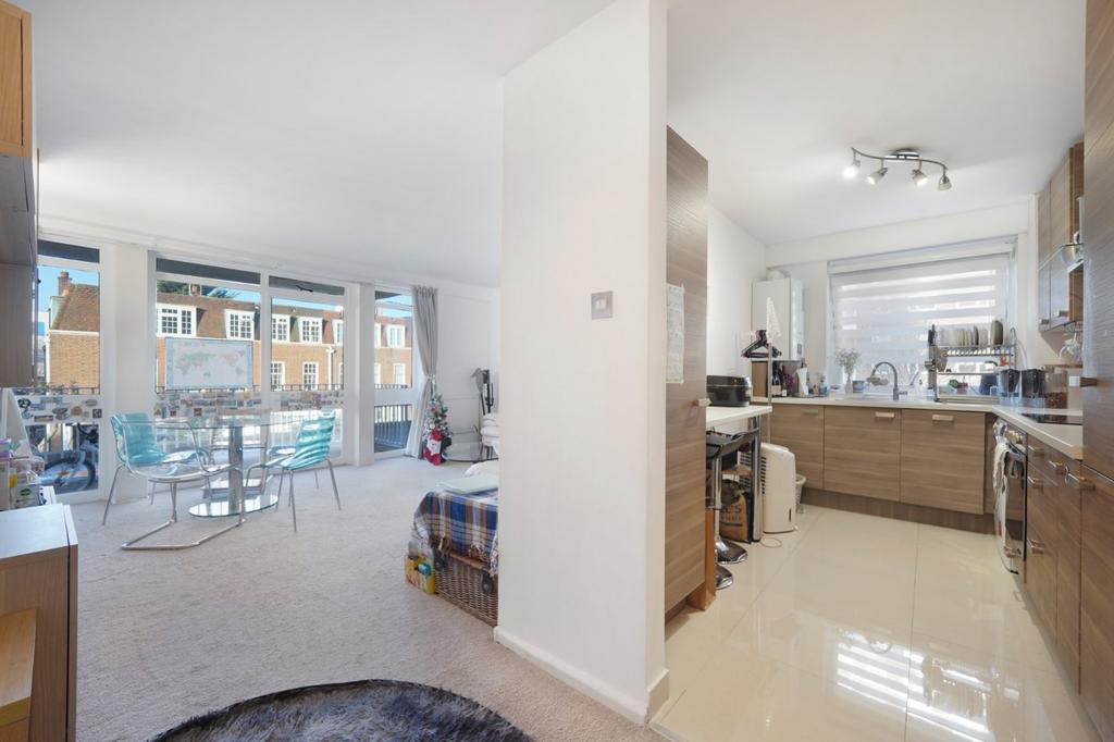 Kitchen/Reception
