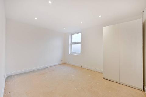 1 bedroom flat for sale, Burlington Road, New Malden, KT3