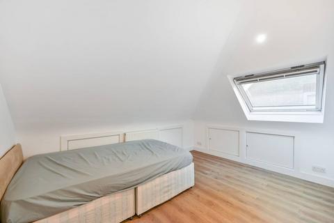 2 bedroom flat for sale, Burlington Road, New Malden, KT3