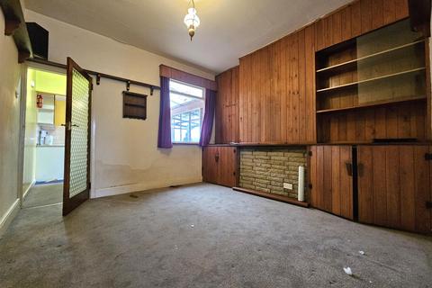 2 bedroom semi-detached house for sale, Lugtrout Lane, Solihull